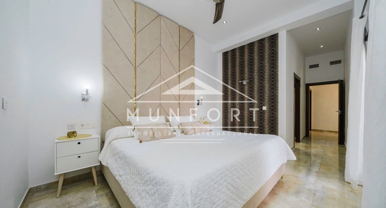 4 bedroom Villa for sale in Torre de la Horadada with pool - € 595,000 (Ref: 9618478)