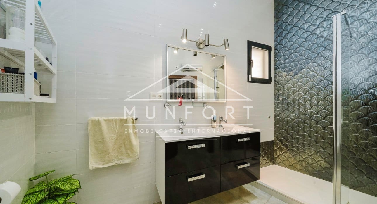 4 bedroom Villa for sale in Torre de la Horadada with pool - € 595,000 (Ref: 9618478)