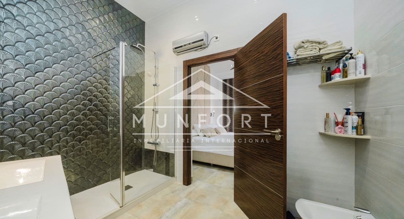 4 bedroom Villa for sale in Torre de la Horadada with pool - € 595,000 (Ref: 9618478)