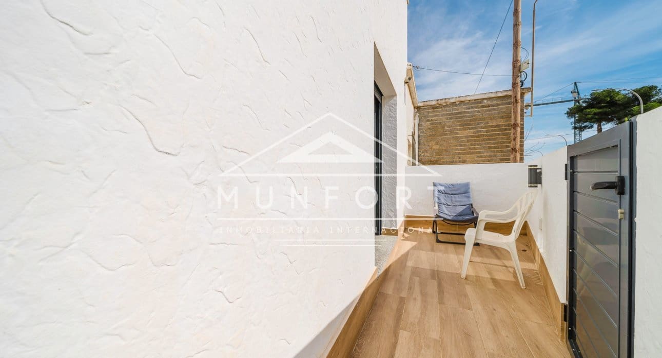 4 bedroom Villa for sale in Torre de la Horadada with pool - € 595,000 (Ref: 9618478)