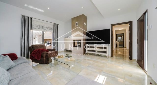 4 bedroom Villa for sale in Torre de la Horadada, Pilar de la Horadada with pool - € 595,000 (Ref: 9618478)