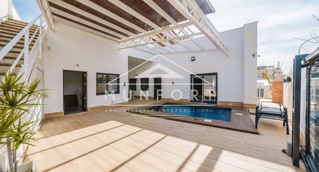 4 bedroom Villa for sale in Torre de la Horadada, Pilar de la Horadada with pool - € 595,000 (Ref: 9618478)