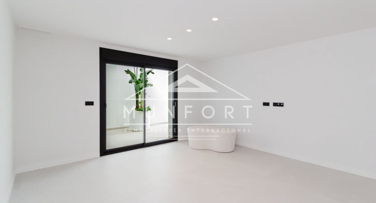 4 bedroom Villa for sale in Ciudad Quesada with pool - € 798,750 (Ref: 9618626)