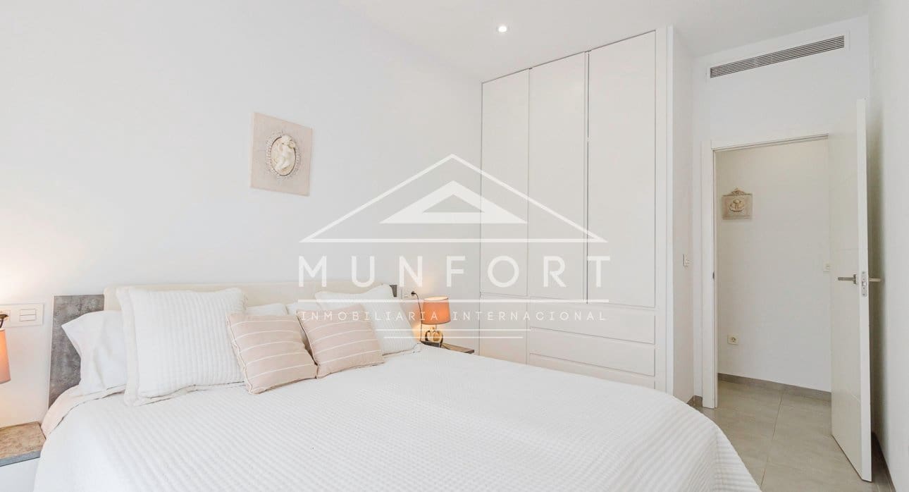 Chalet de 3 habitaciones en Sucina en venta con piscina - 449.900 € (Ref: 9618689)