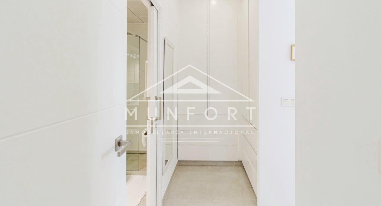 Chalet de 3 habitaciones en Sucina en venta con piscina - 449.900 € (Ref: 9618689)