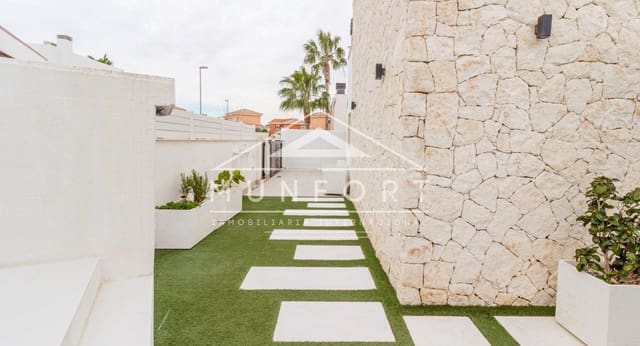 Chalet de 3 habitaciones en Sucina, Murcia ciudad en venta con piscina - 449.900 € (Ref: 9618689)