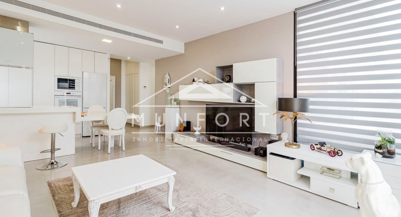 Chalet de 3 habitaciones en Sucina en venta con piscina - 449.900 € (Ref: 9618689)