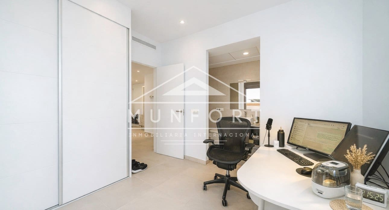 4 bedroom Villa for sale in Benijofar with pool - € 438,900 (Ref: 9623228)