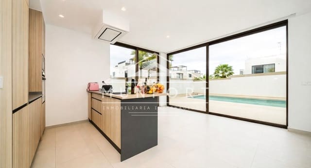 4 bedroom Villa for sale in Benijófar with pool - € 438,900 (Ref: 9623228)