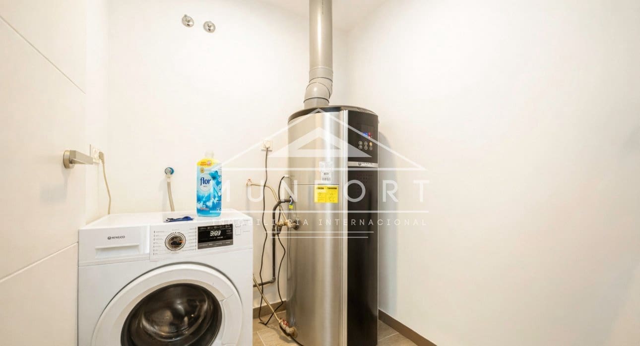 4 bedroom Villa for sale in Benijofar with pool - € 438,900 (Ref: 9623228)