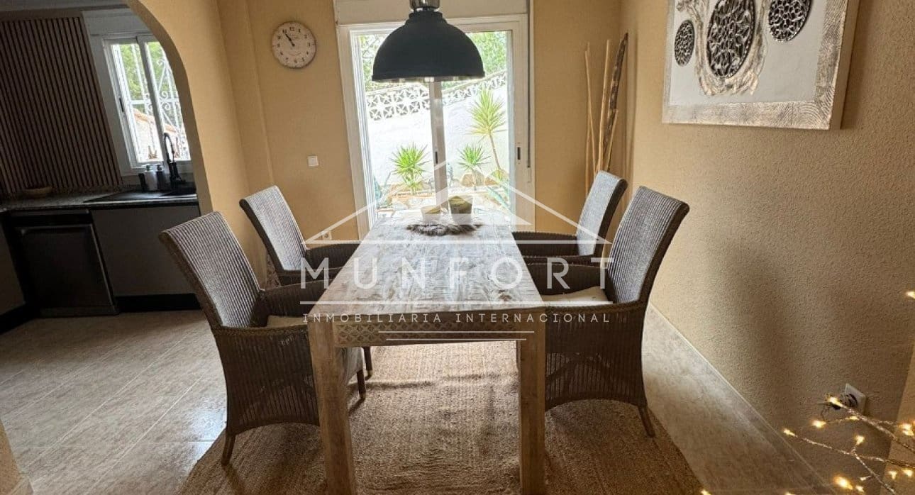 Chalet de 2 habitaciones en Rojales en venta con piscina - 259.000 € (Ref: 9626360)