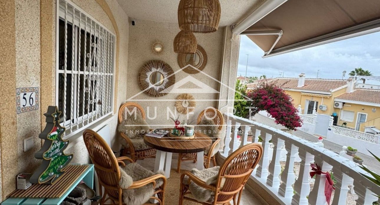 Chalet de 2 habitaciones en Rojales en venta con piscina - 259.000 € (Ref: 9626360)