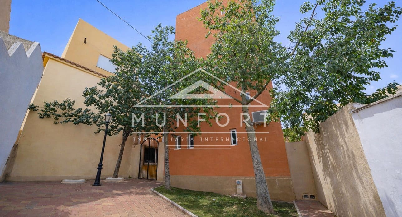 5 soveværelse Lejlighed til salg i San Miguel de Salinas - € 270.000 (Ref: 9628416)