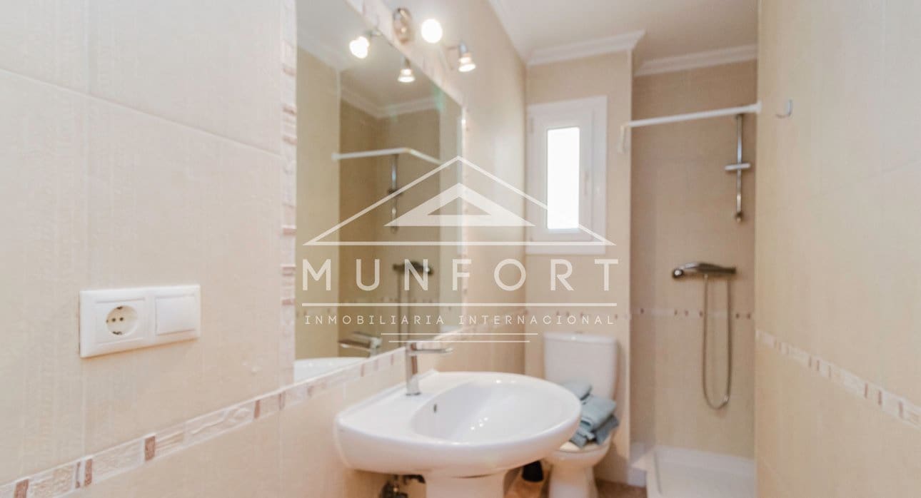 2 soveværelse Lejlighed til salg i Lo Pagan med swimmingpool - € 149.900 (Ref: 9631837)