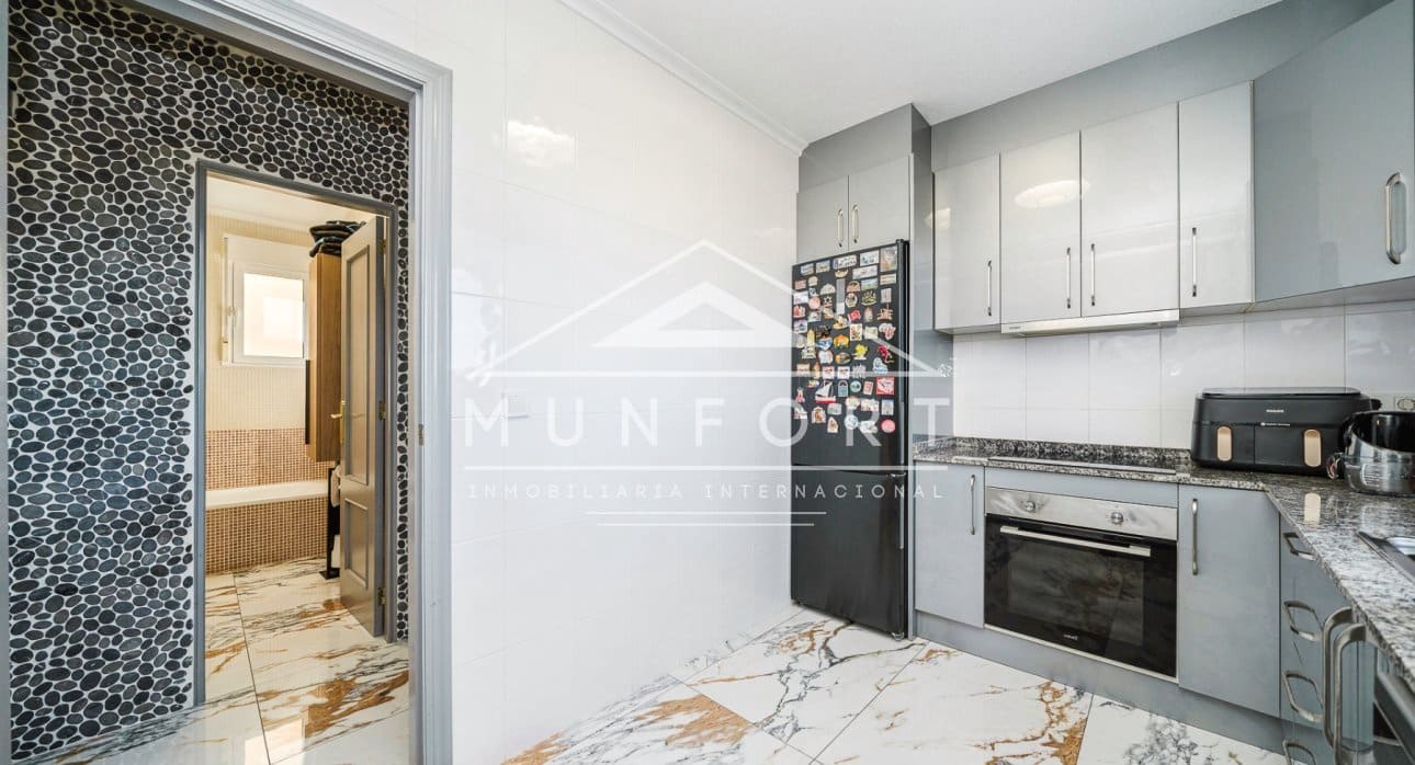 4 sypialnia Willa na sprzedaż w San Miguel de Salinas z basenem - 299 900 € (Ref: 9632676)