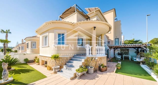 4 sypialnia Willa na sprzedaż w San Miguel de Salinas z basenem - 299 900 € (Ref: 9632676)