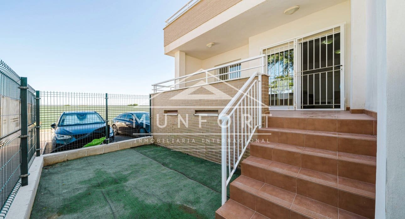 2 bedroom Apartment for sale in San Javier with pool - € 146,900 (Ref: 9642456)