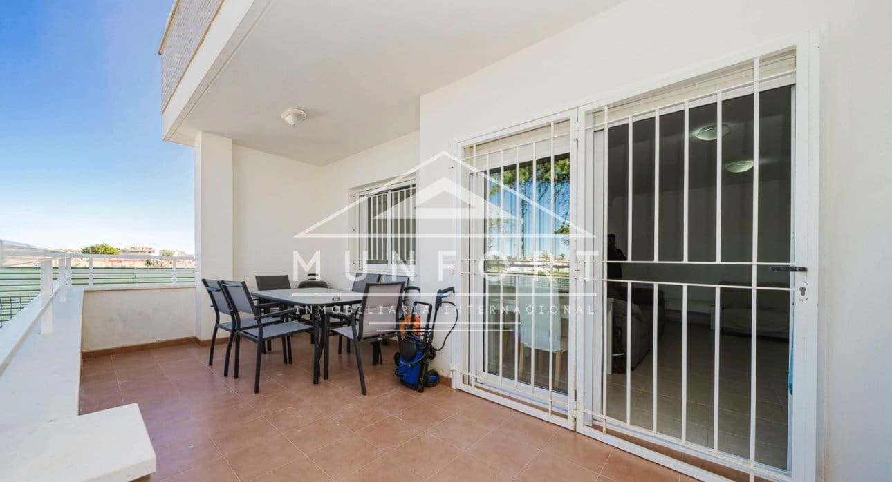 2 bedroom Apartment for sale in San Javier with pool - € 146,900 (Ref: 9642456)