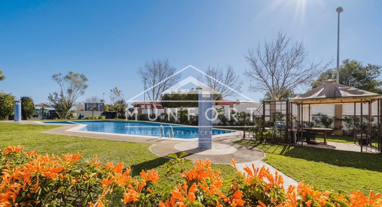 2 bedroom Apartment for sale in San Javier with pool - € 146,900 (Ref: 9642456)