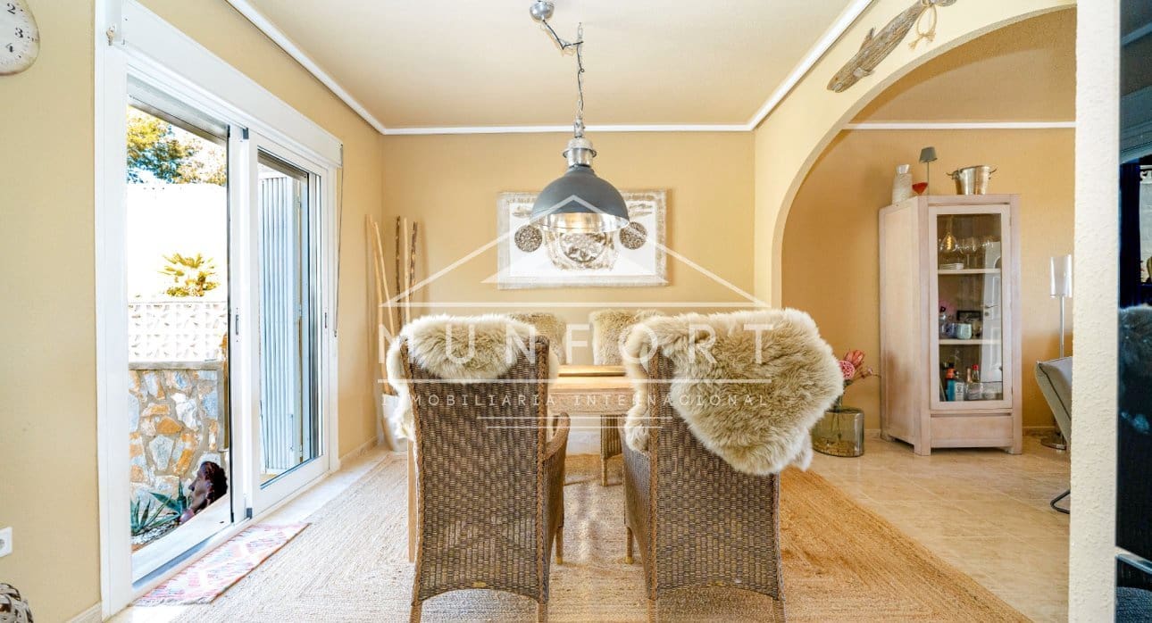 2 soveværelse Villa til salg i Rojales med swimmingpool - € 259.000 (Ref: 9642458)