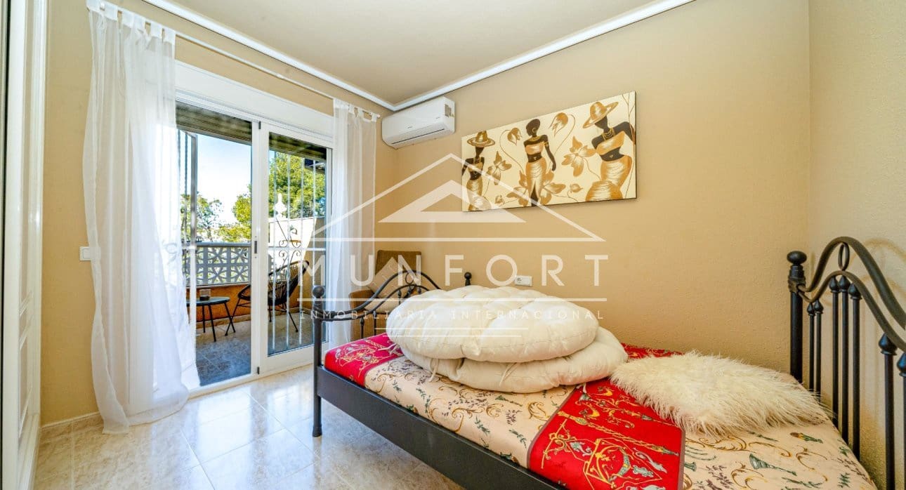 2 soveværelse Villa til salg i Rojales med swimmingpool - € 259.000 (Ref: 9642458)