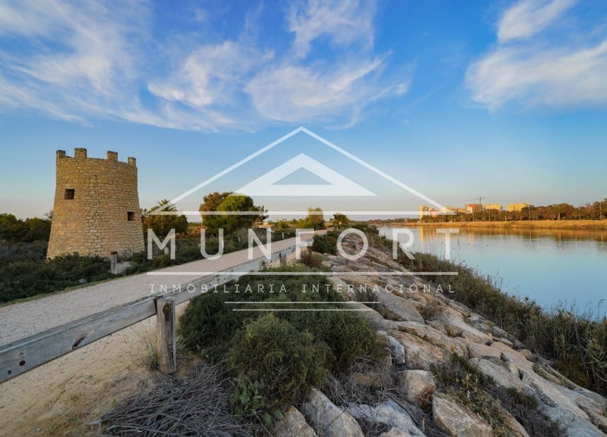 2 soveværelse Lejlighed til salg i Guardamar del Segura med swimmingpool - € 253.000 (Ref: 9642461)