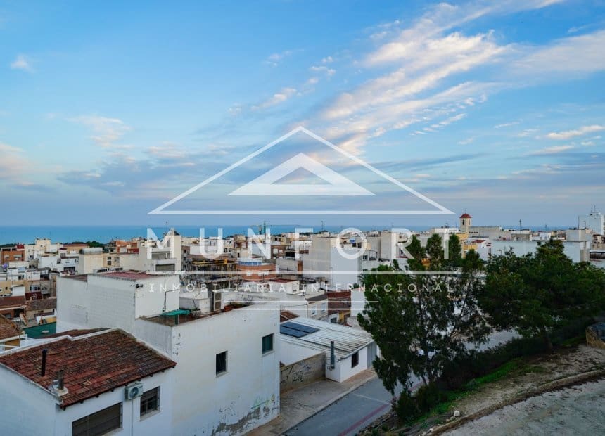 2 soveværelse Lejlighed til salg i Guardamar del Segura med swimmingpool - € 253.000 (Ref: 9642461)