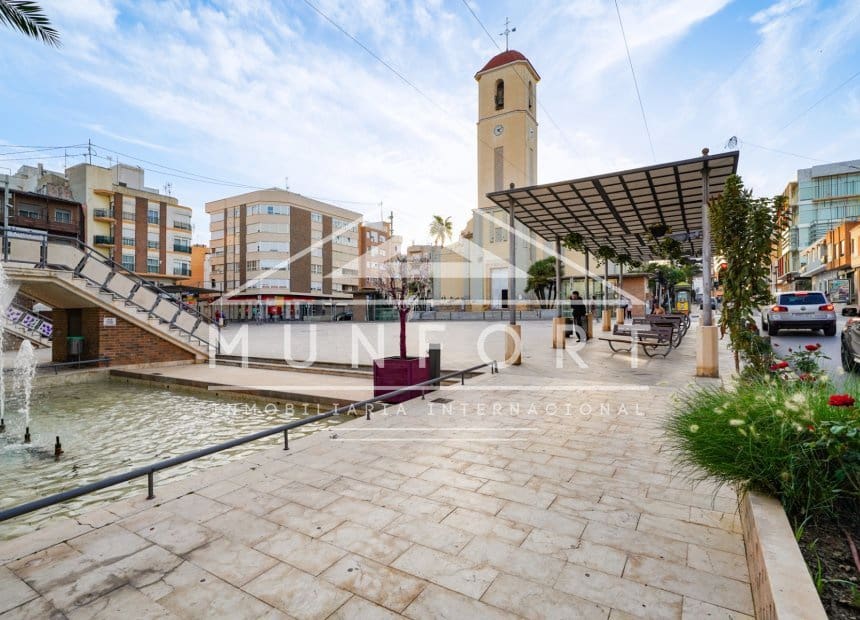 2 soveværelse Lejlighed til salg i Guardamar del Segura med swimmingpool - € 253.000 (Ref: 9642461)