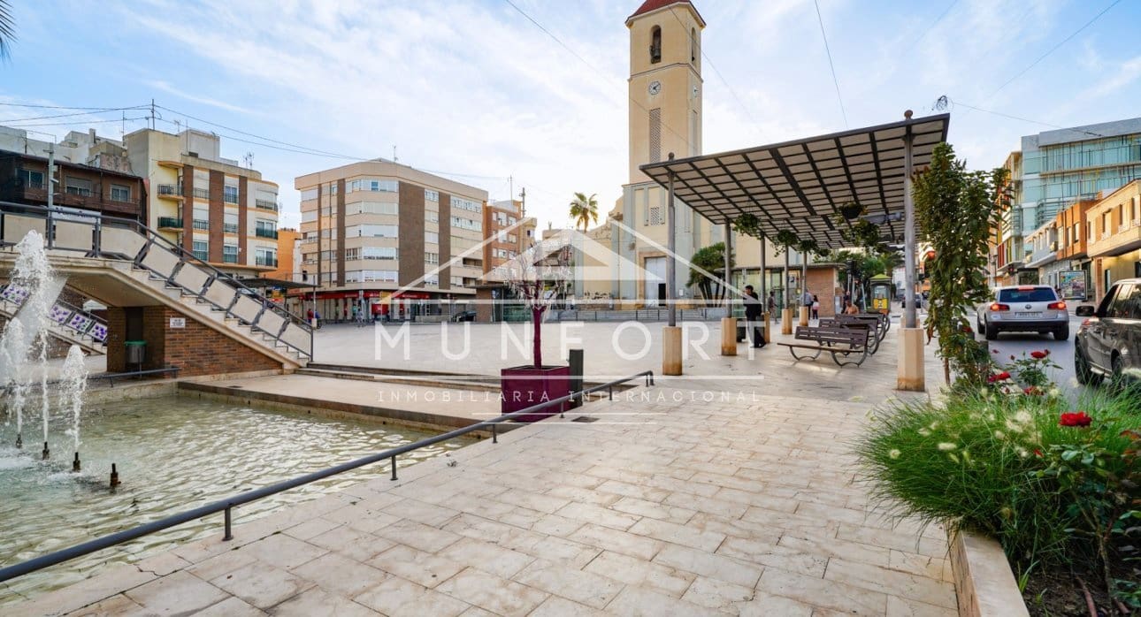 2 Zimmer Penthouse zu verkaufen in Guardamar del Segura mit Pool - 445.000 € (Ref: 9642462)