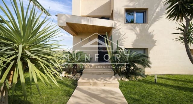 Chalet de 7 habitaciones en Los Balcones - Los Altos, Torrevieja en venta con piscina - 1.800.000 € (Ref: 9645603)