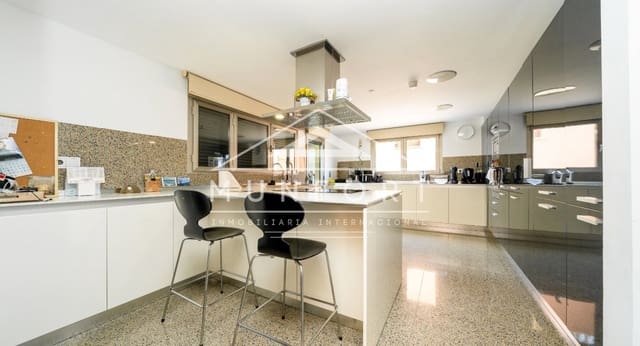 Chalet de 7 habitaciones en Los Balcones - Los Altos, Torrevieja en venta con piscina - 1.800.000 € (Ref: 9645603)