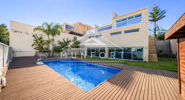Chalet de 7 habitaciones en Los Balcones - Los Altos, Torrevieja en venta con piscina - 1.800.000 € (Ref: 9645603)