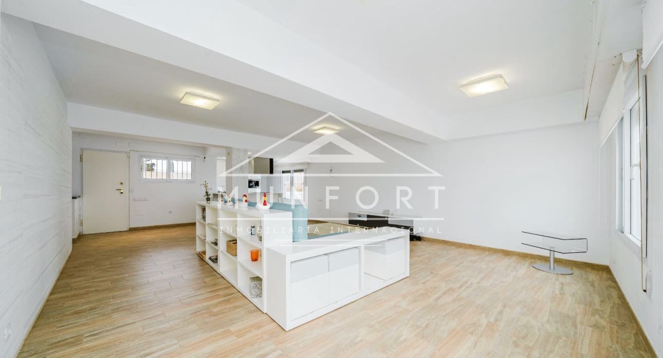 6 soveværelse Villa til salg i La Manga del Mar Menor - € 1.045.000 (Ref: 9645604)