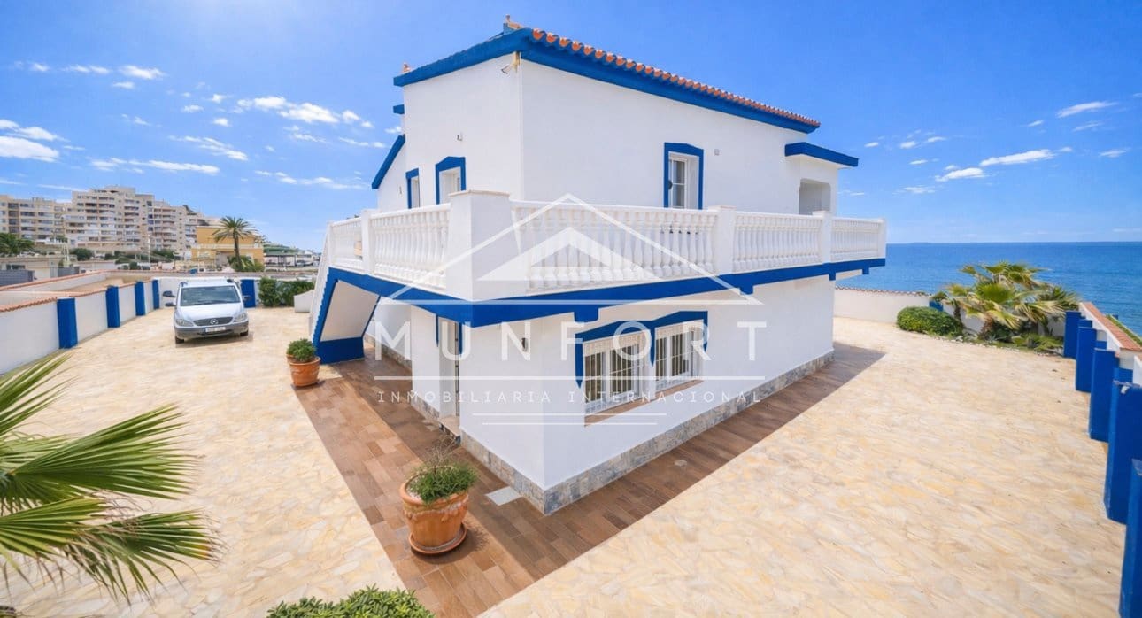 6 soveværelse Villa til salg i La Manga del Mar Menor - € 1.045.000 (Ref: 9645604)