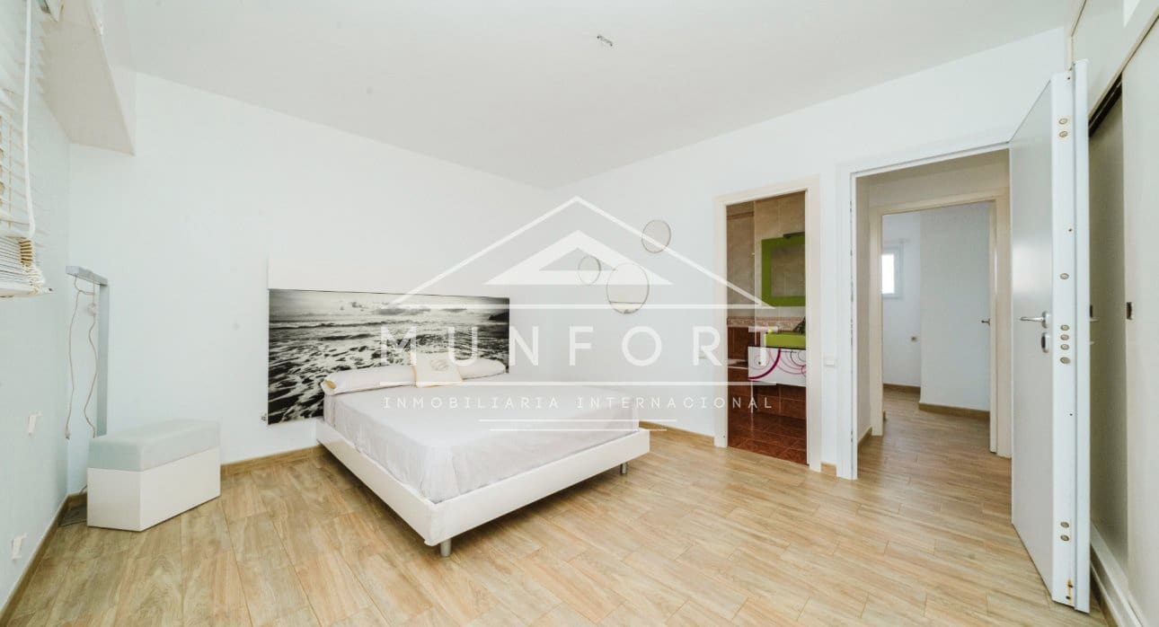 6 soveværelse Villa til salg i La Manga del Mar Menor - € 1.045.000 (Ref: 9645604)