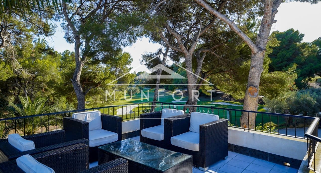 2 sovrum Bungalow till salu i Villamartin med pool - 189 000 € (Ref: 9645605)