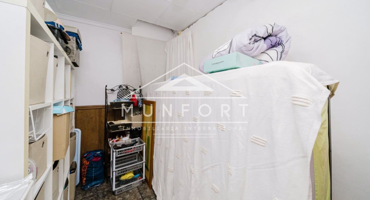 2 soverom Kommersiell til salgs i Torrevieja med svømmebasseng - € 149 000 (Ref: 9646021)