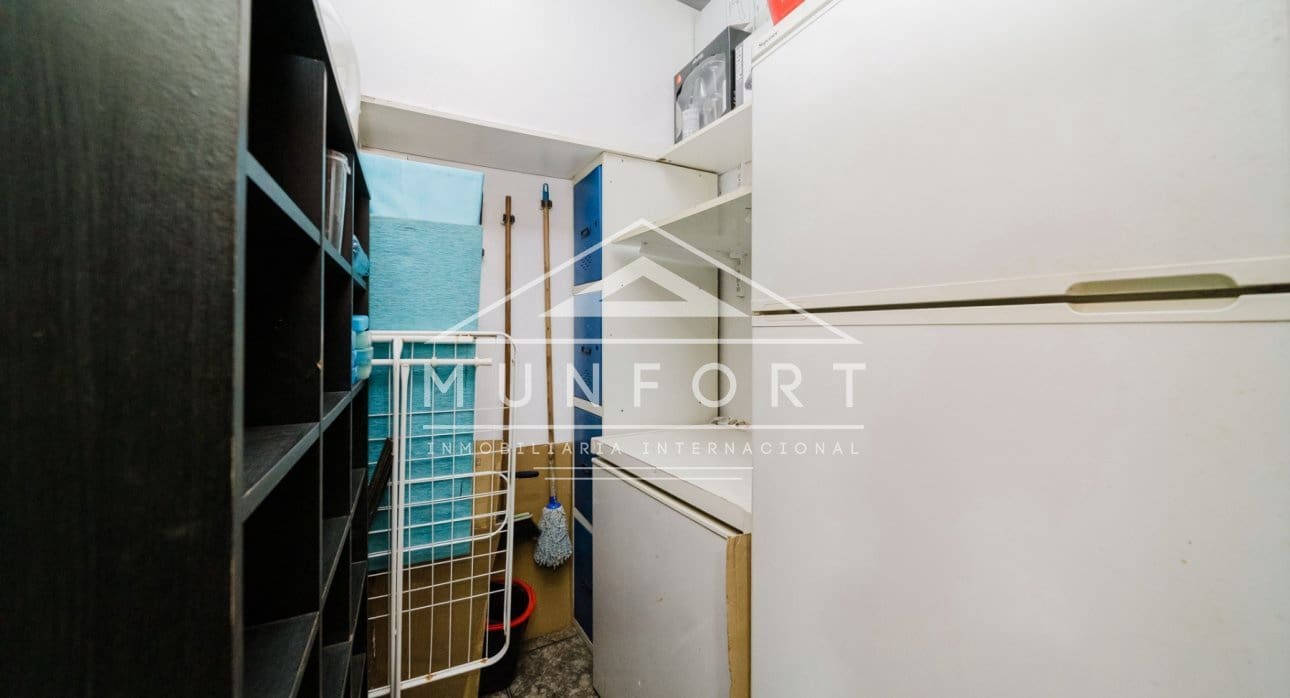 2 soverom Kommersiell til salgs i Torrevieja med svømmebasseng - € 149 000 (Ref: 9646021)