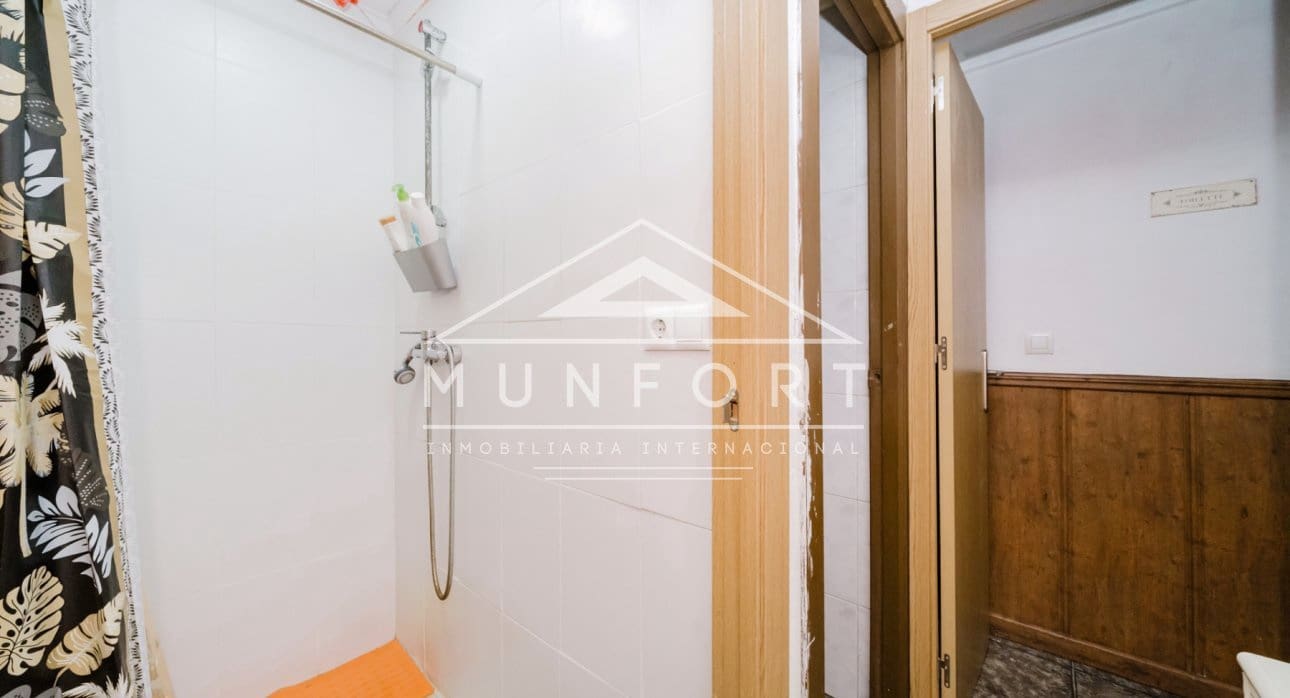 2 soverom Kommersiell til salgs i Torrevieja med svømmebasseng - € 149 000 (Ref: 9646021)