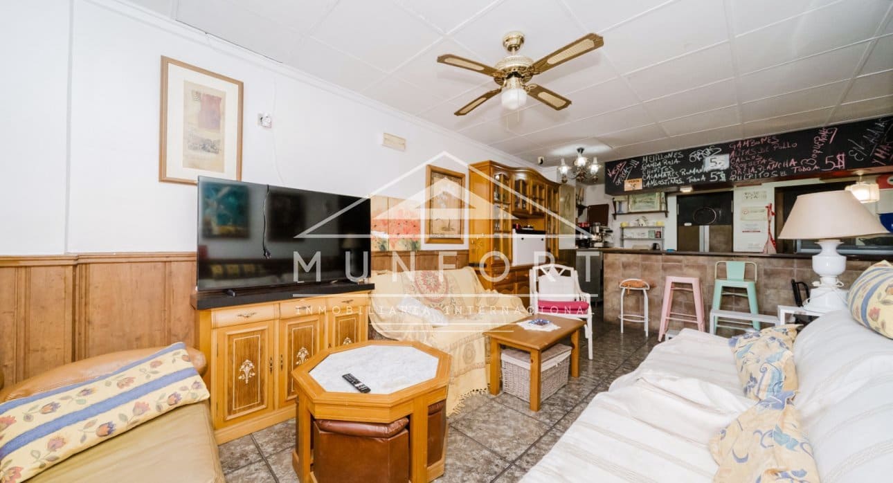 2 soverom Kommersiell til salgs i Torrevieja med svømmebasseng - € 149 000 (Ref: 9646021)