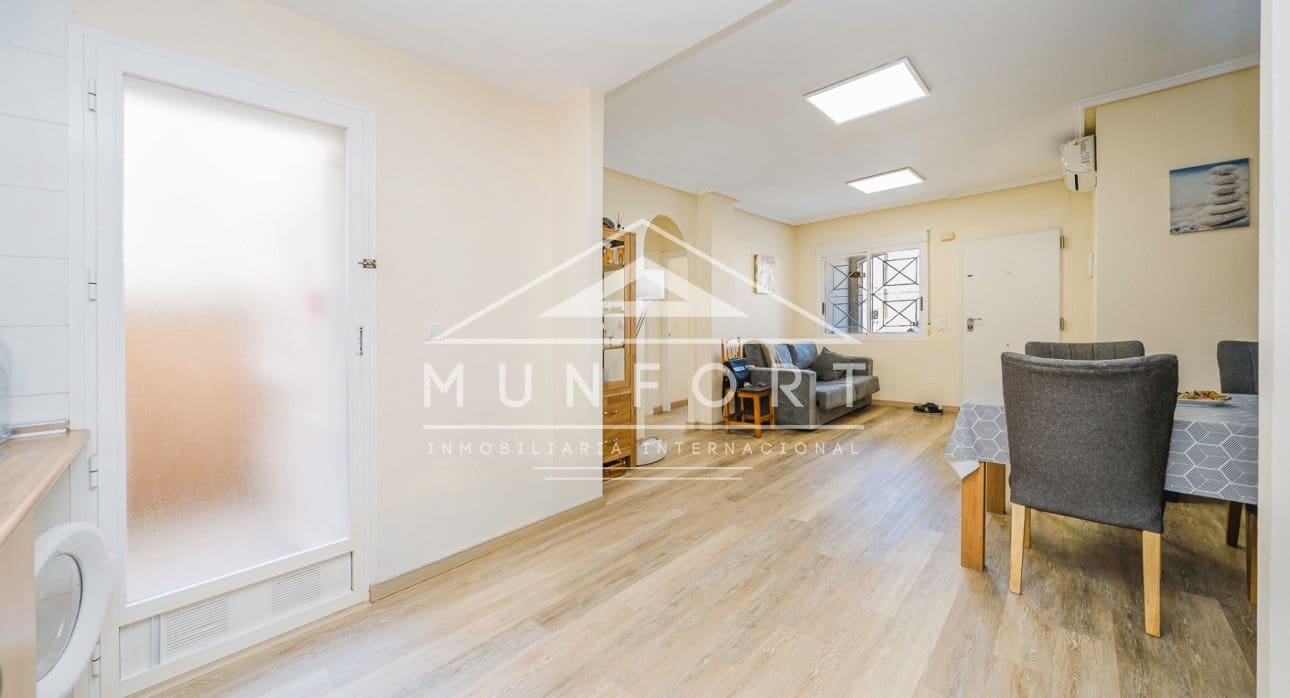 2 Zimmer Bungalow zu verkaufen in Torrevieja mit Pool - 199.000 € (Ref: 9646022)