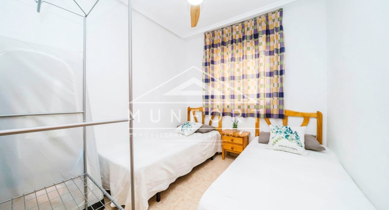2 bedroom Apartment for sale in Torrevieja with pool - € 148,500 (Ref: 9646024)