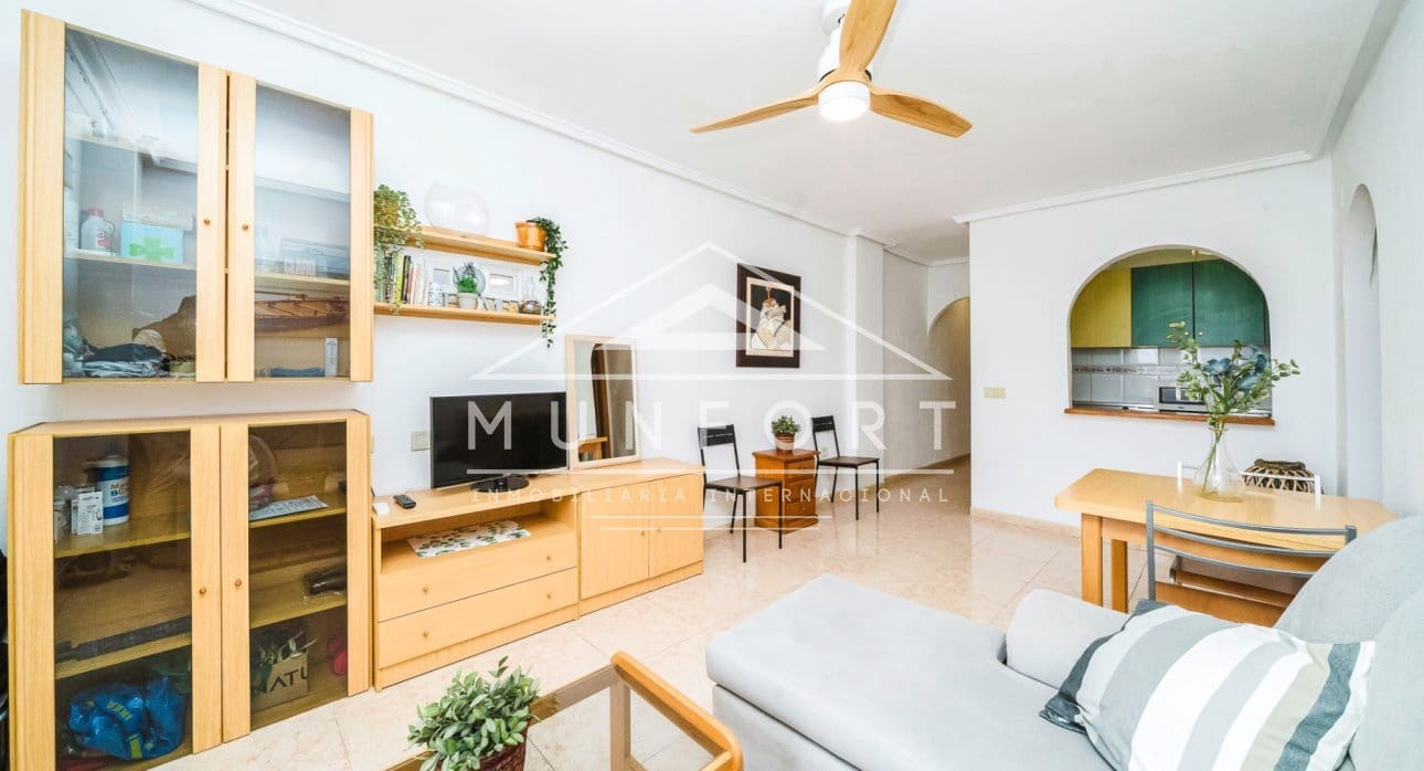 2 bedroom Apartment for sale in Torrevieja with pool - € 148,500 (Ref: 9646024)