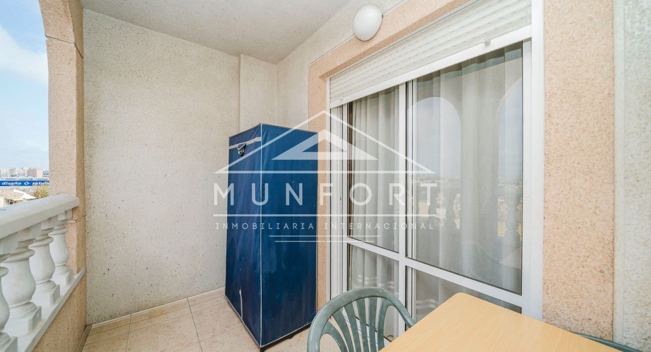 2 bedroom Apartment for sale in Torrevieja with pool - € 148,500 (Ref: 9646024)