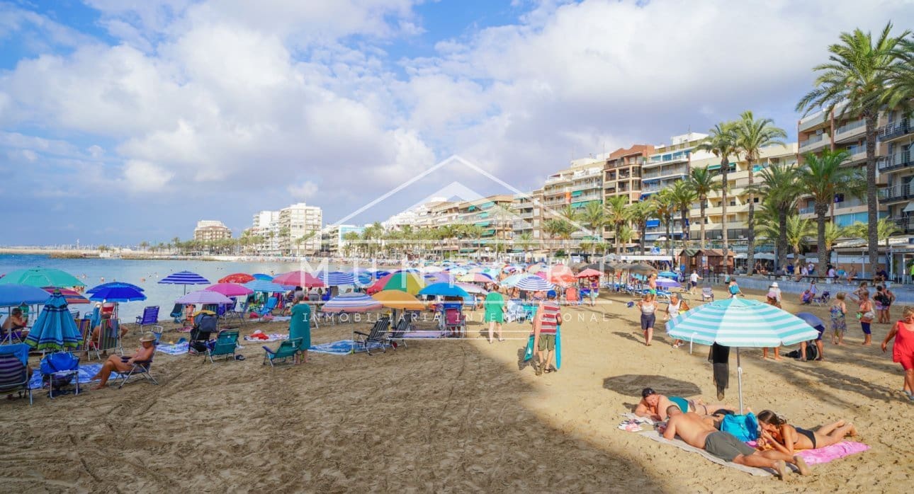 4 bedroom Apartment for sale in Torrevieja - € 269,000 (Ref: 9646026)