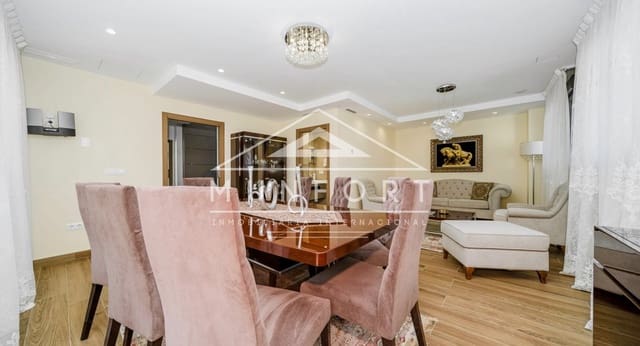 3 quarto Moradia para venda em Los Balcones - Los Altos, Torrevieja com piscina - 1 280 000 € (Ref: 9646028)