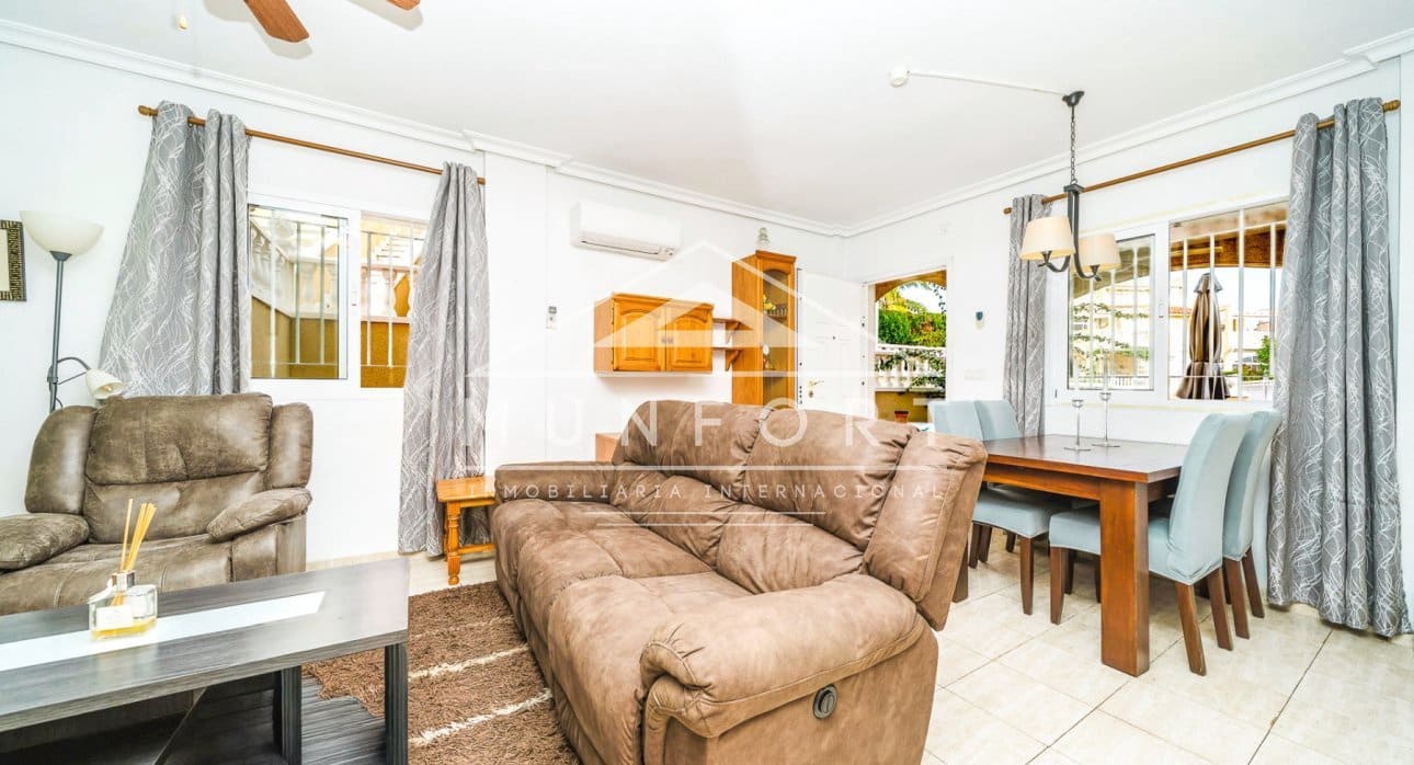 2 Zimmer Apartment zu verkaufen in Orihuela Costa mit Pool - 279.000 € (Ref: 9646032)