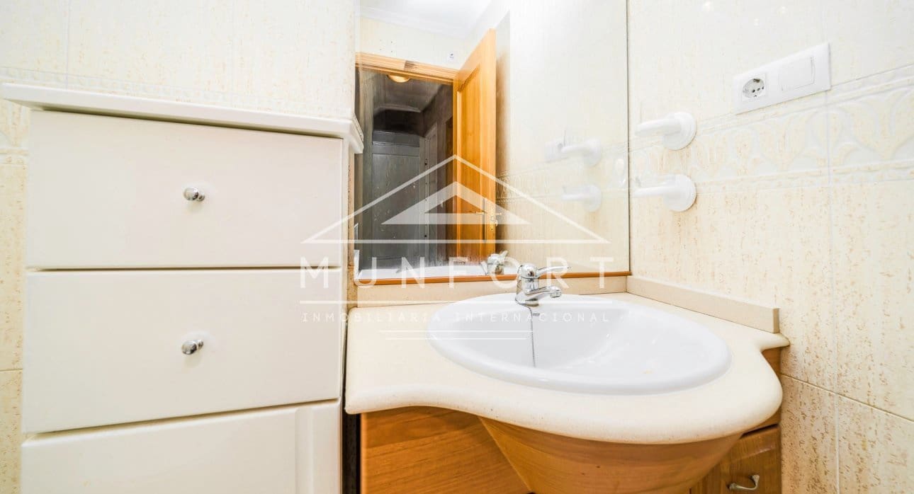 2 Zimmer Apartment zu verkaufen in Orihuela Costa mit Pool - 279.000 € (Ref: 9646032)