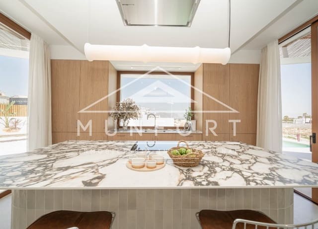 4 bedroom Villa for sale in Algorfa with pool - € 840,000 (Ref: 9650459)