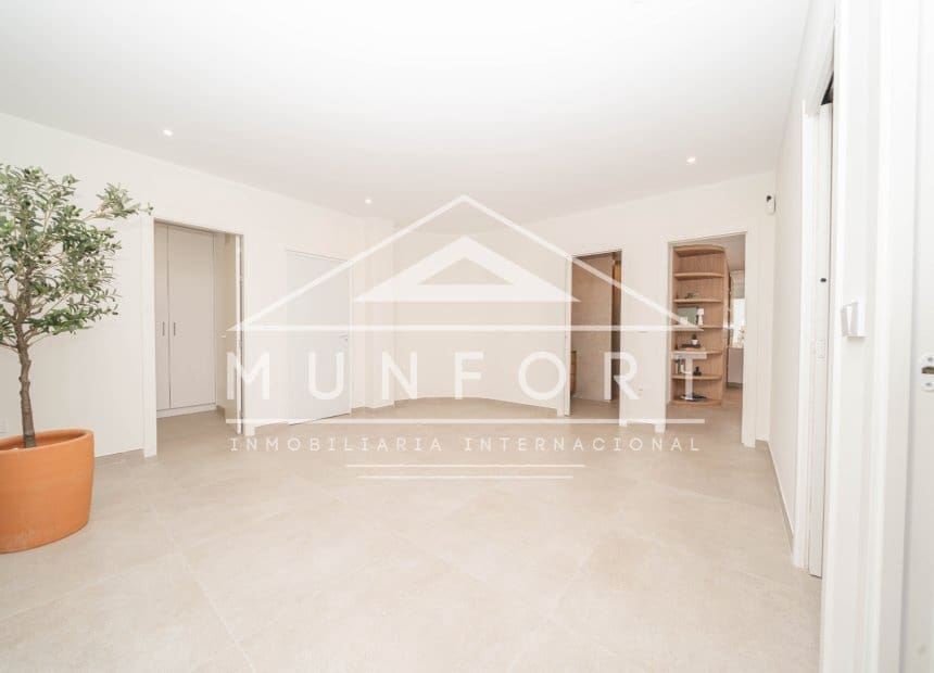 4 soverom Villa til salgs i Algorfa med svømmebasseng garasje - € 845 000 (Ref: 9650459)